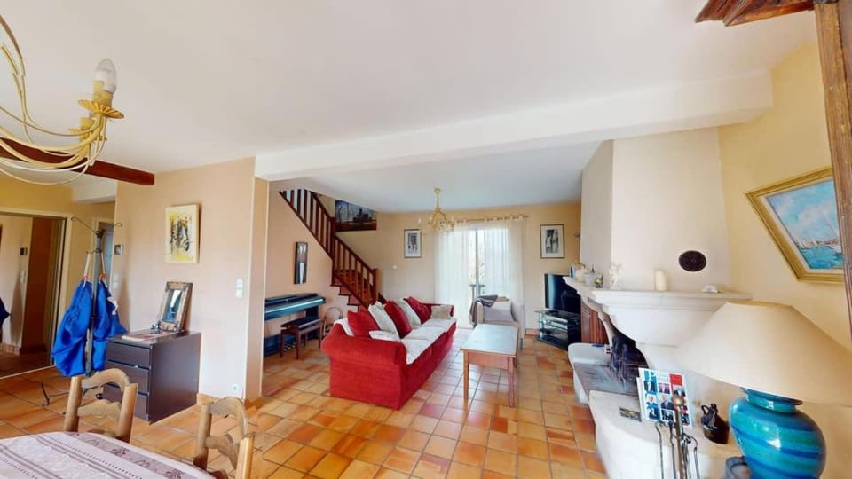 Maison lumineuse & conviviale 4 chambres, tout confort House in Caen