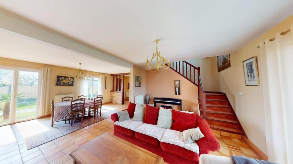 Maison lumineuse & conviviale 4 chambres, tout confort House in Caen