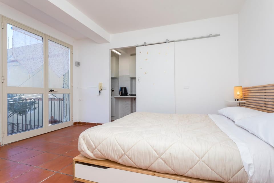 Property building, Living room, Bedroom