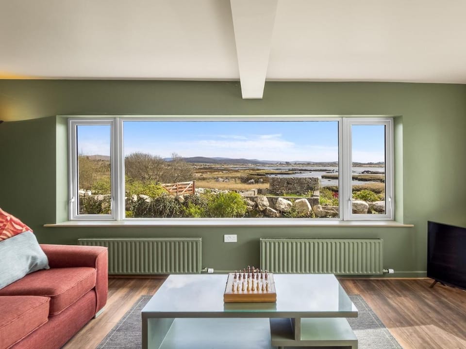 Bun Inbhir Holiday Cottage House in County Galway