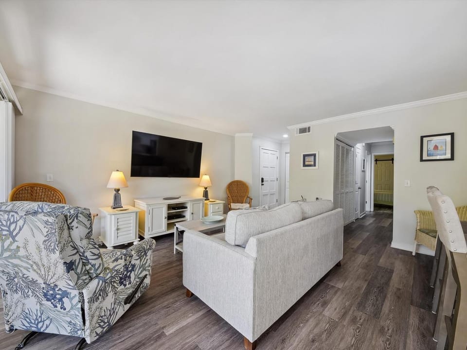2388 Lighthouse Tennis Villa House in Hilton Head Island
