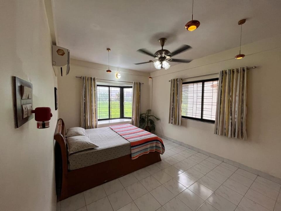Royal Villa 3 - Luxurious 2BHK Villa with Huge Pvt Swimming Pool Villa in Lonavla