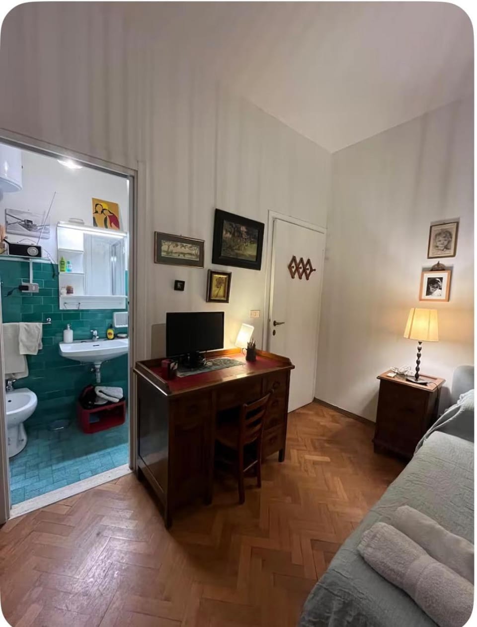 camera doppia con bagno privato completo House in Florence