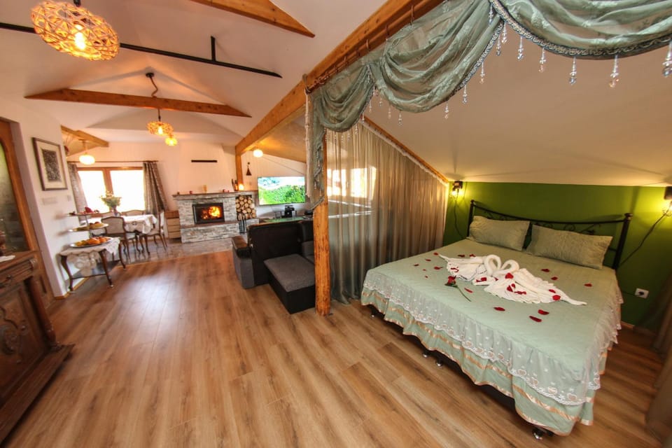 Bed, Living room, Bedroom