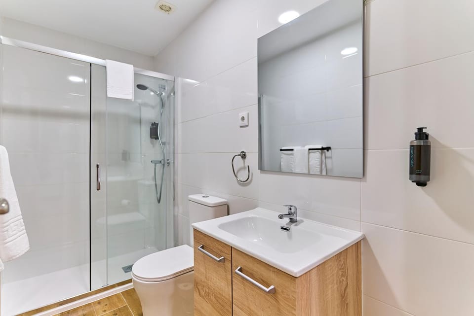 Shower, Toilet, Bathroom