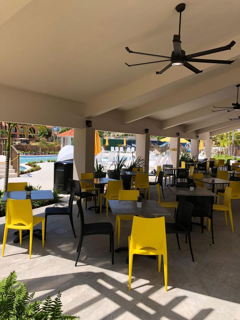 Restaurant/places to eat, Communal lounge/ TV room