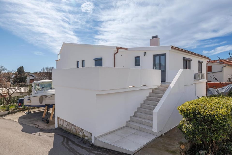 Apartments Rea Apartment in Krk