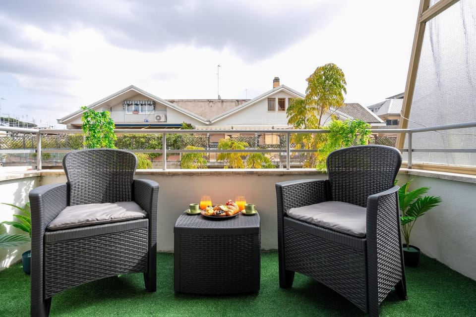 Patio, Day, View (from property/room), Balcony/Terrace, Living room, Seating area, Dining area