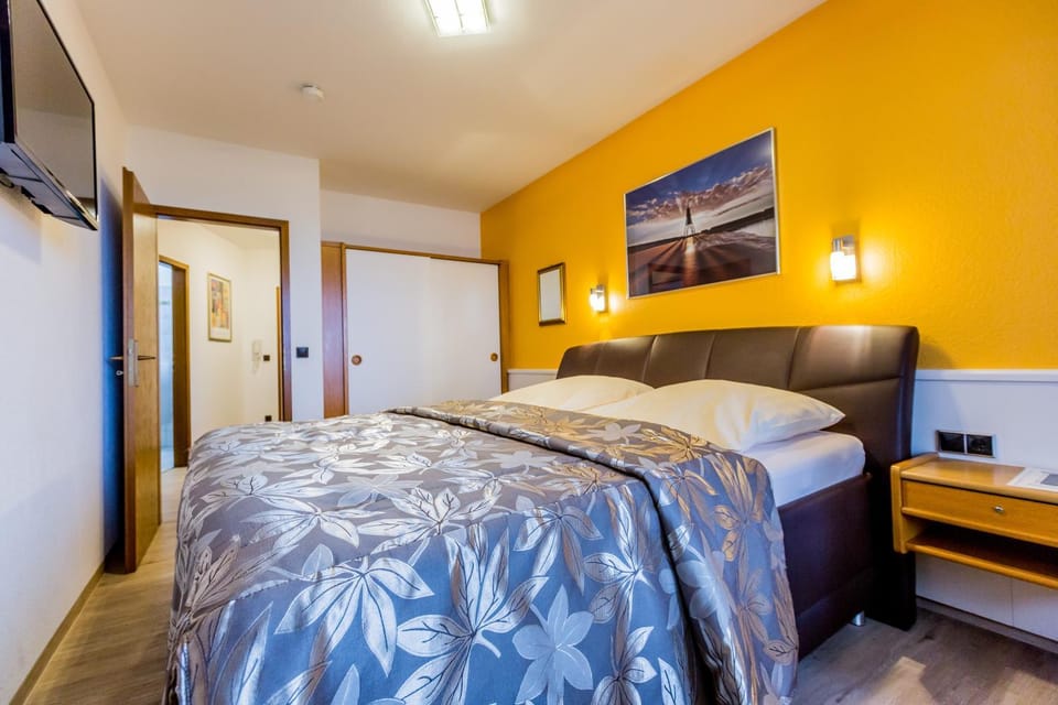 TV and multimedia, Bedroom