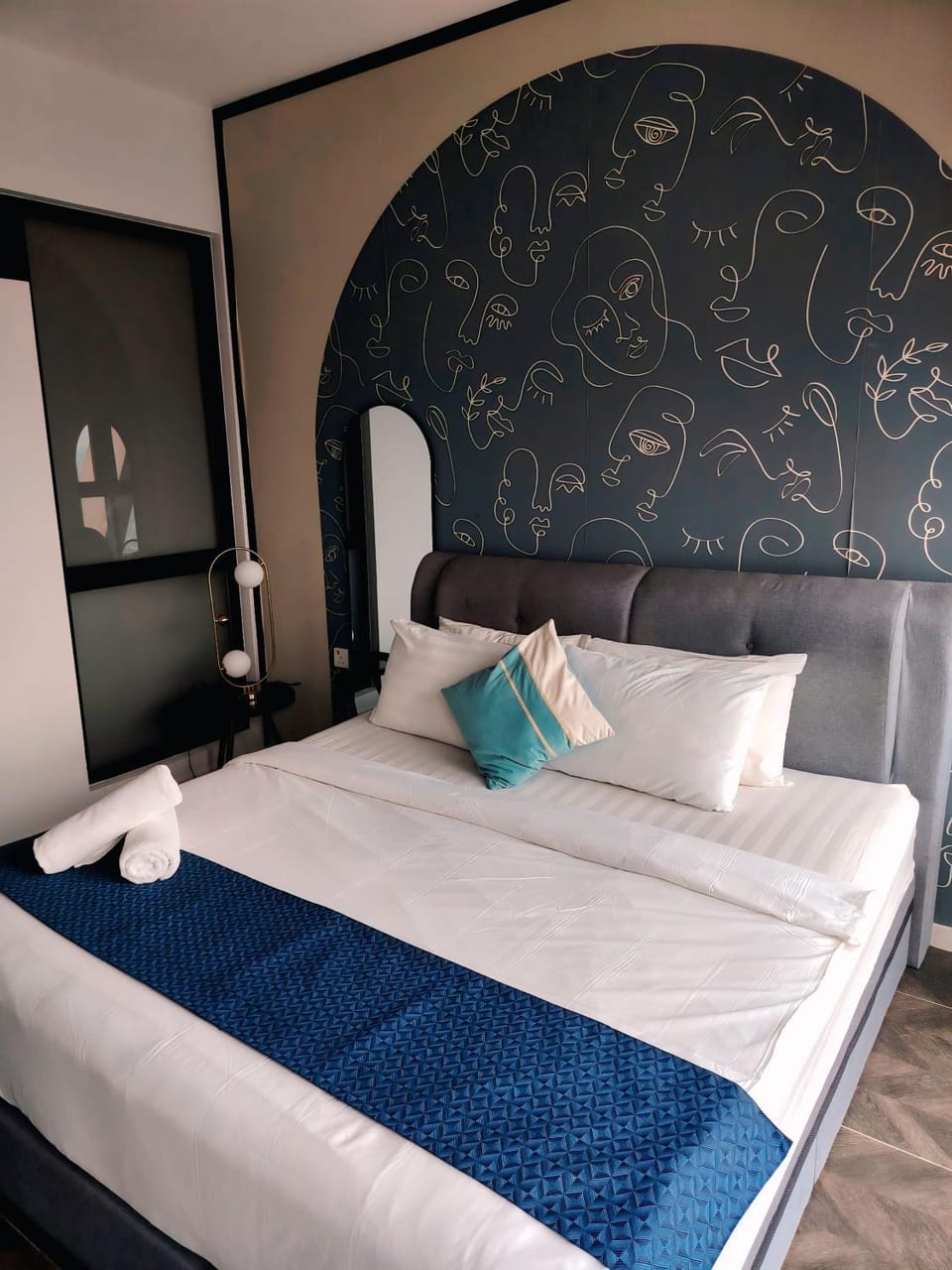 Bed, Bedroom