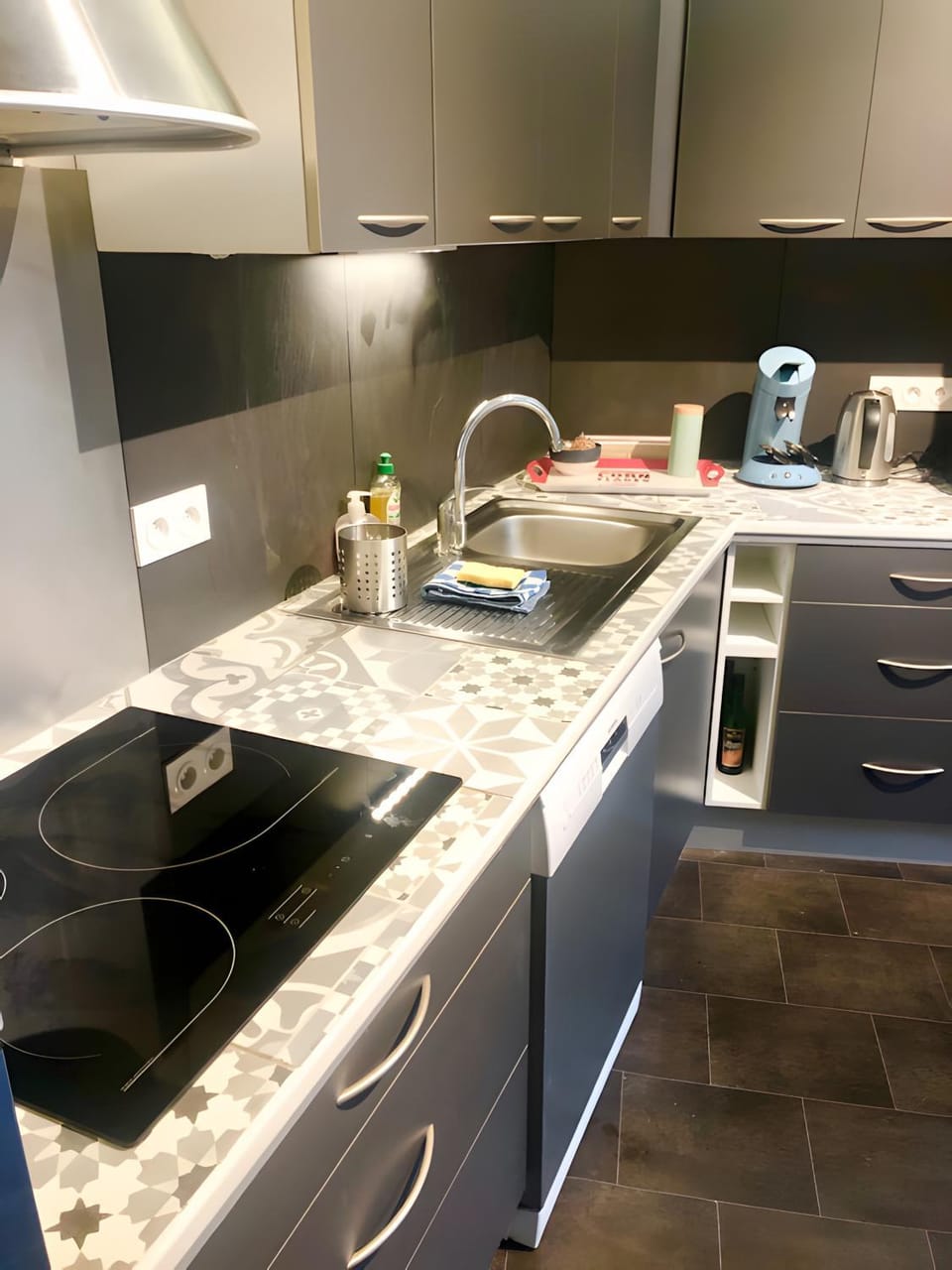 Kitchen or kitchenette, Living room