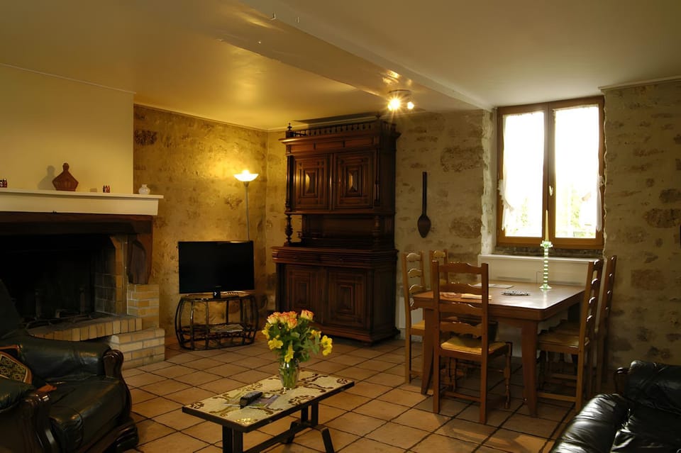 Property building, Living room