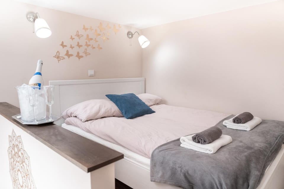 Bakáts Riverside Boutique Apartment with AC Apartment in Budapest