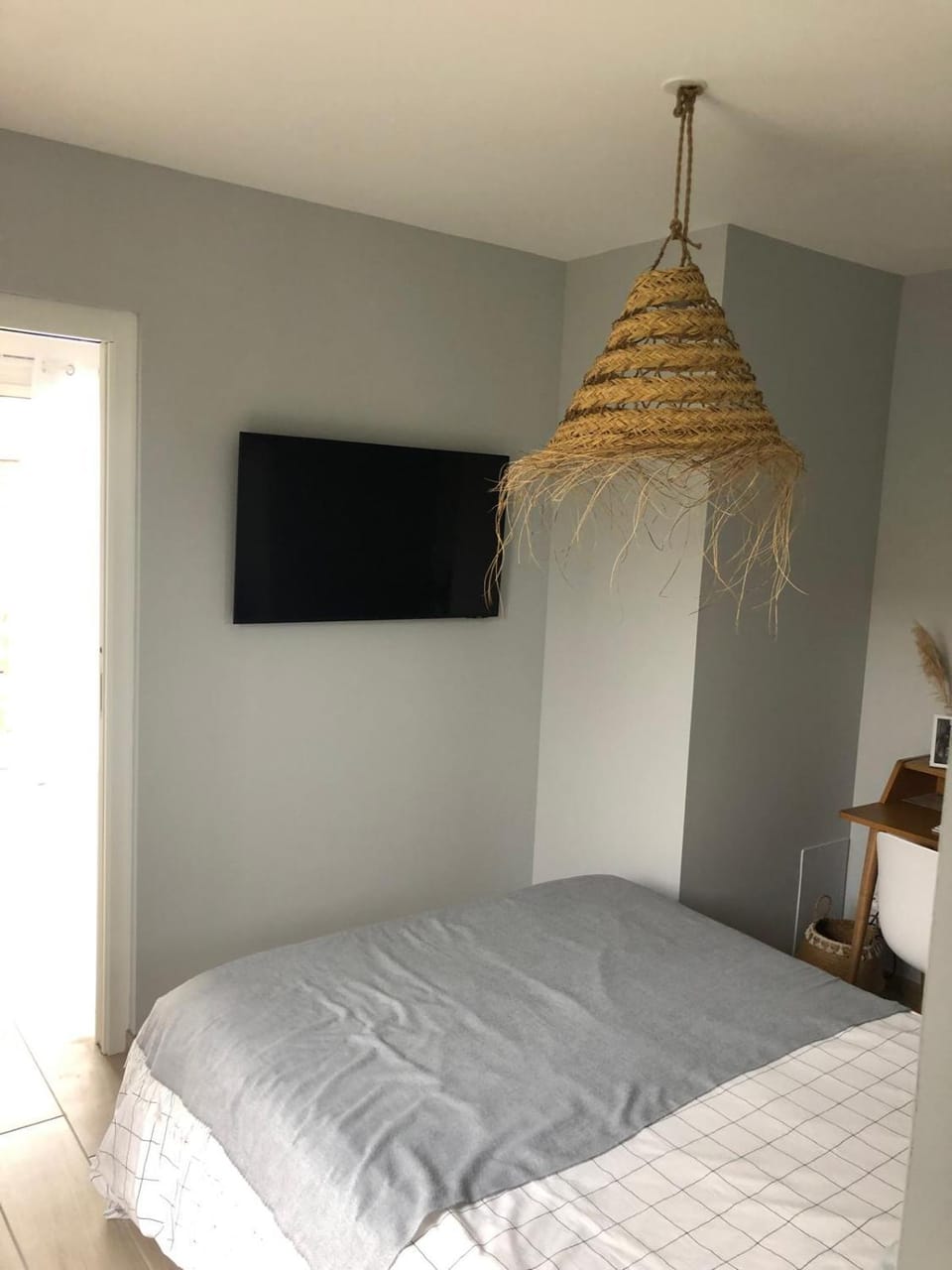 Chambre 2 personnes avec piscine à 10min du circuit Bed and Breakfast in Pays de la Loire