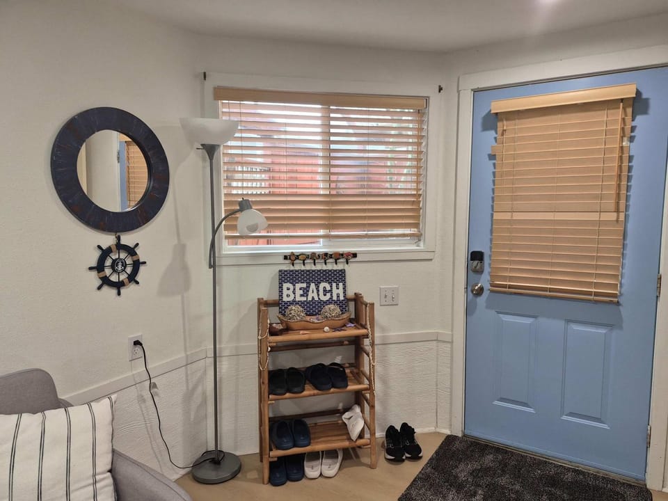 Large 3 bed house on creek by the bay and park House in Birch Bay