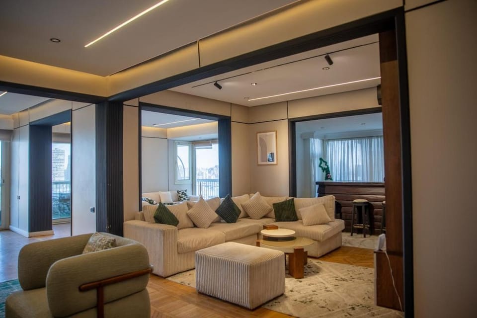 Spacious Apartment with Stunning Nile Views Apartment in Cairo