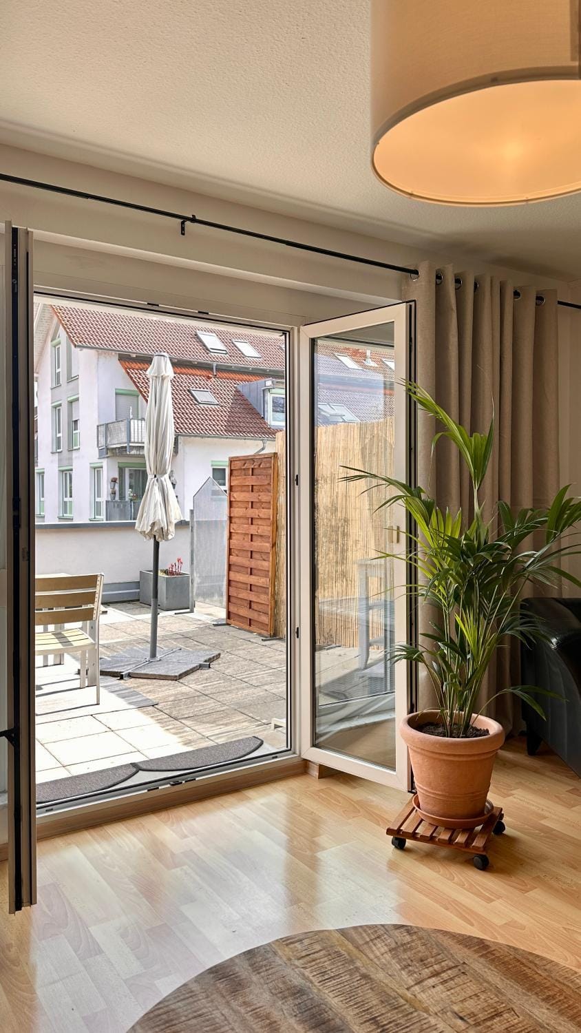 Patio, Day, View (from property/room), Balcony/Terrace, Living room, Seating area