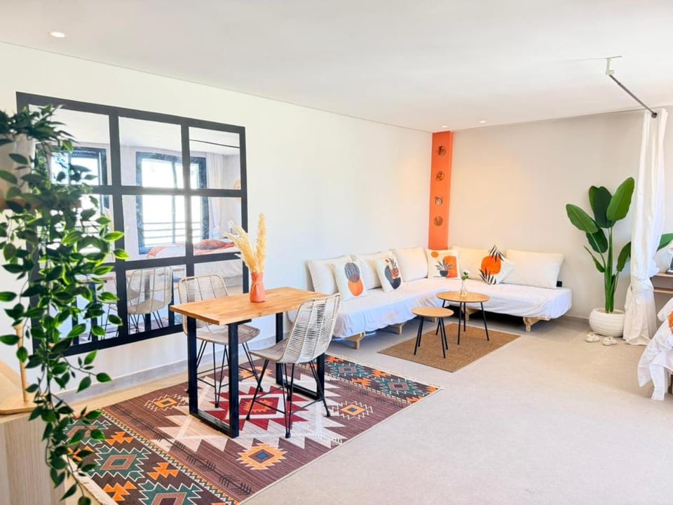 Cosy studio Maarif Apartment in Casablanca