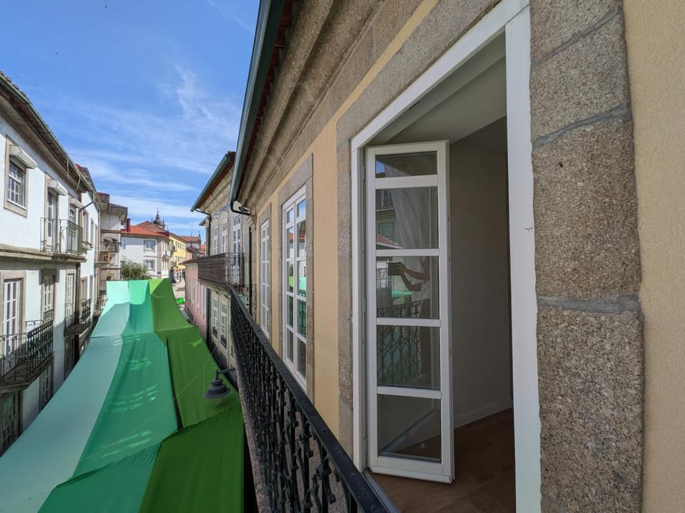 Property building, Day, Neighbourhood, Street view