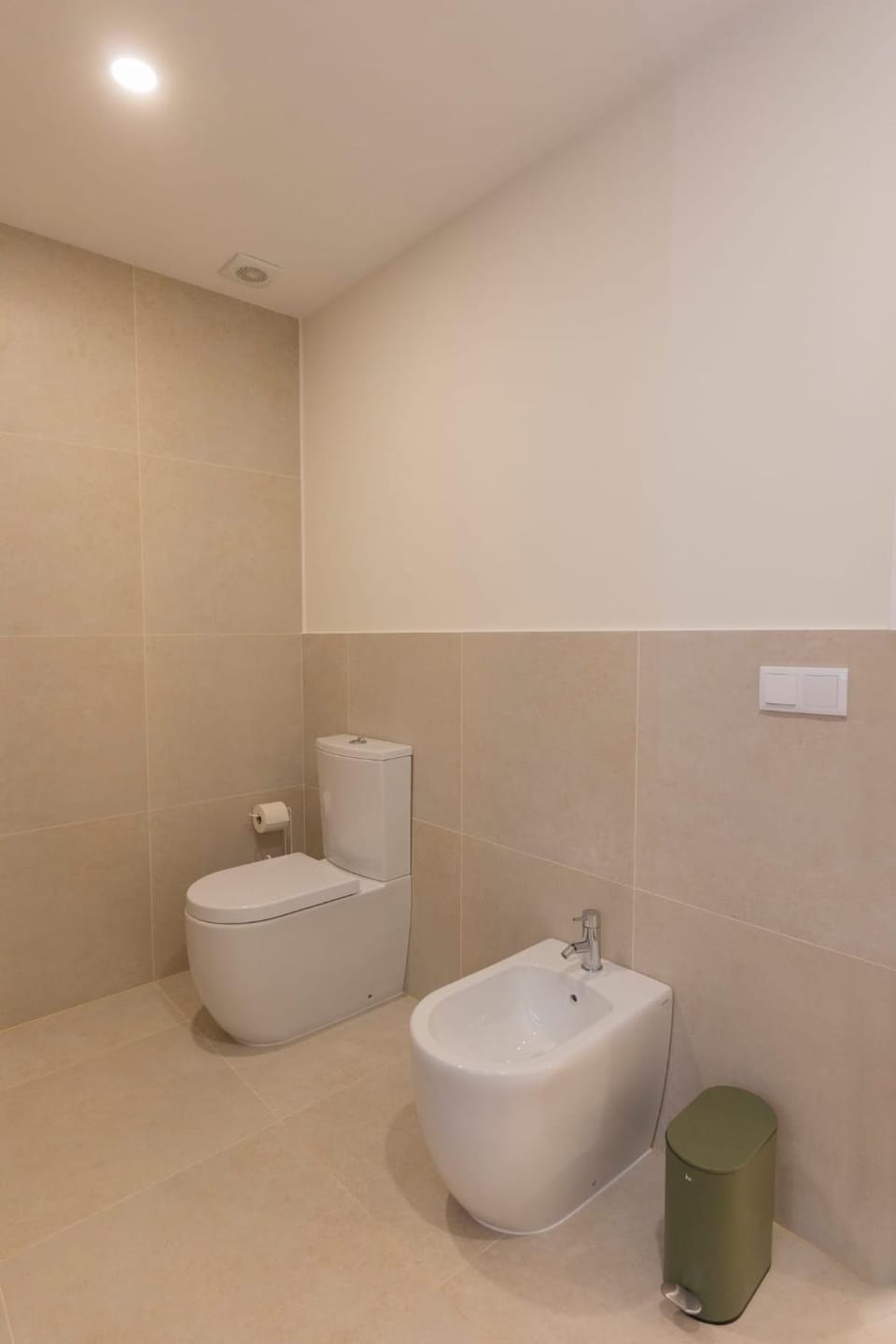 Shower, bidet