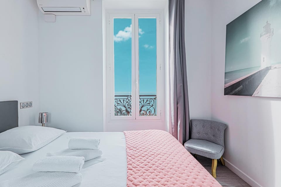 Vue mer 10 min Monaco Plage Mala Apartment in Cap-d'Ail