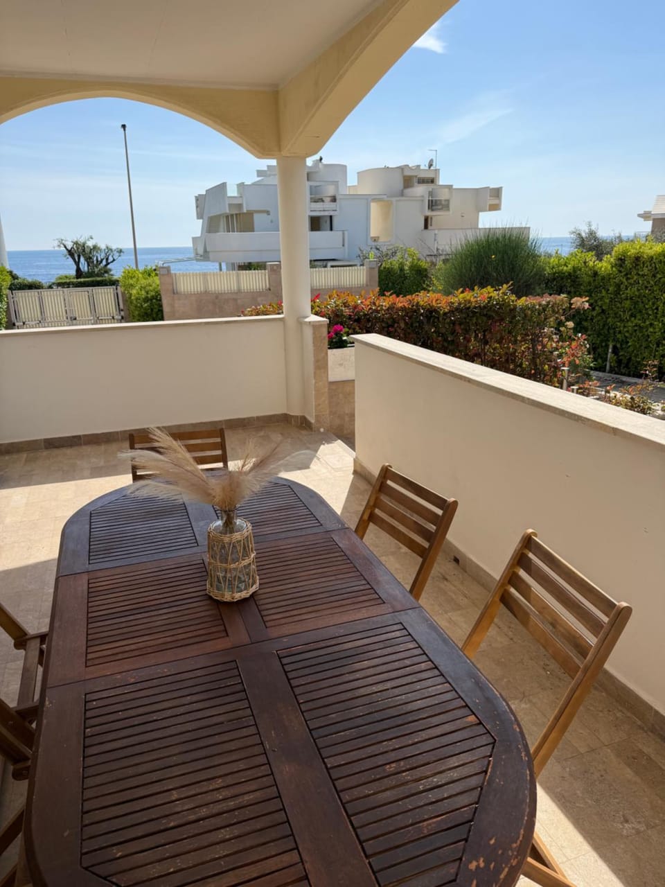 View (from property/room), Balcony/Terrace, Dining area