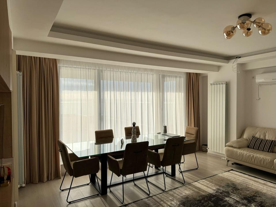 Dining area, Sunset