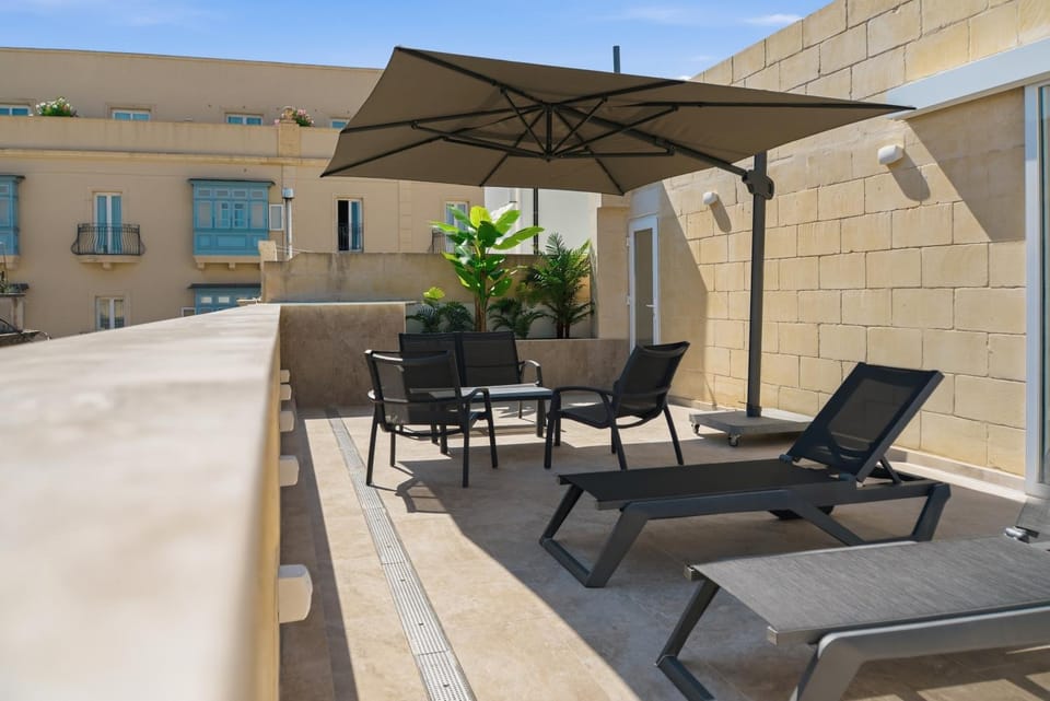 Day, Balcony/Terrace, sunbed