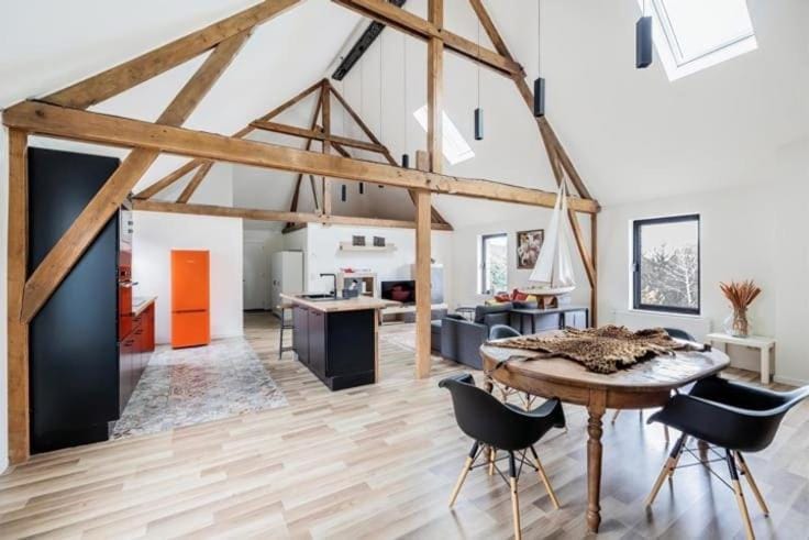 Large bright apartment Apartment in Flanders