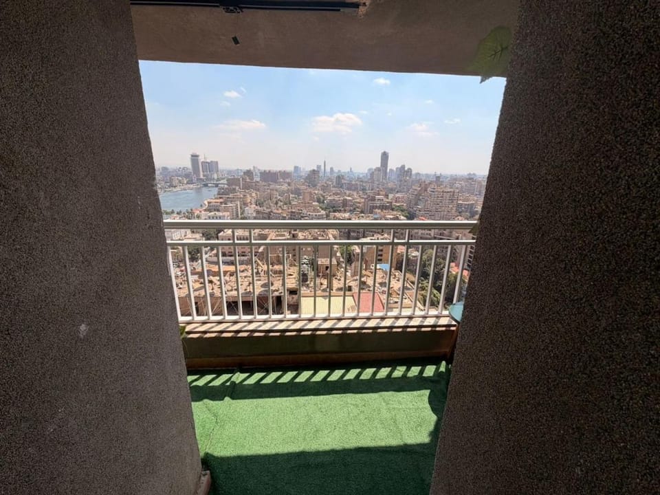 Cozy apartment in the heart of Zamalek Apartment in Cairo