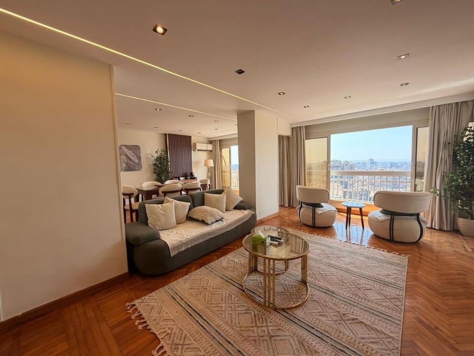 Cozy apartment in the heart of Zamalek Apartment in Cairo