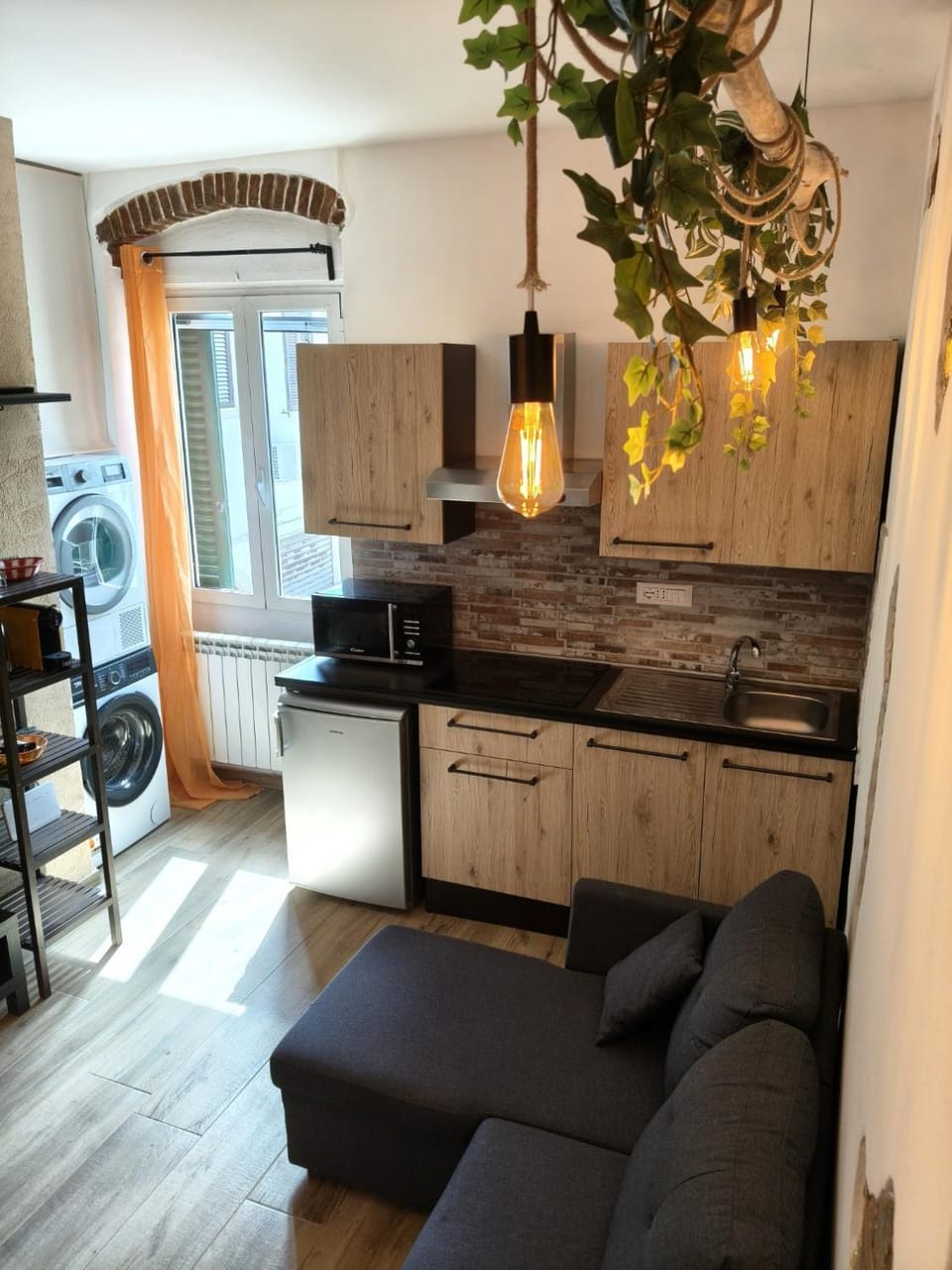 microwave, washing machine, dryer, kitchen