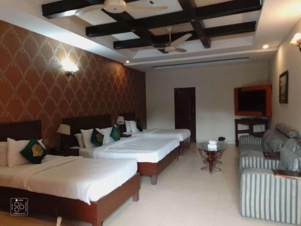 Royal Hotel And Beauty Salon Hotel in Lahore