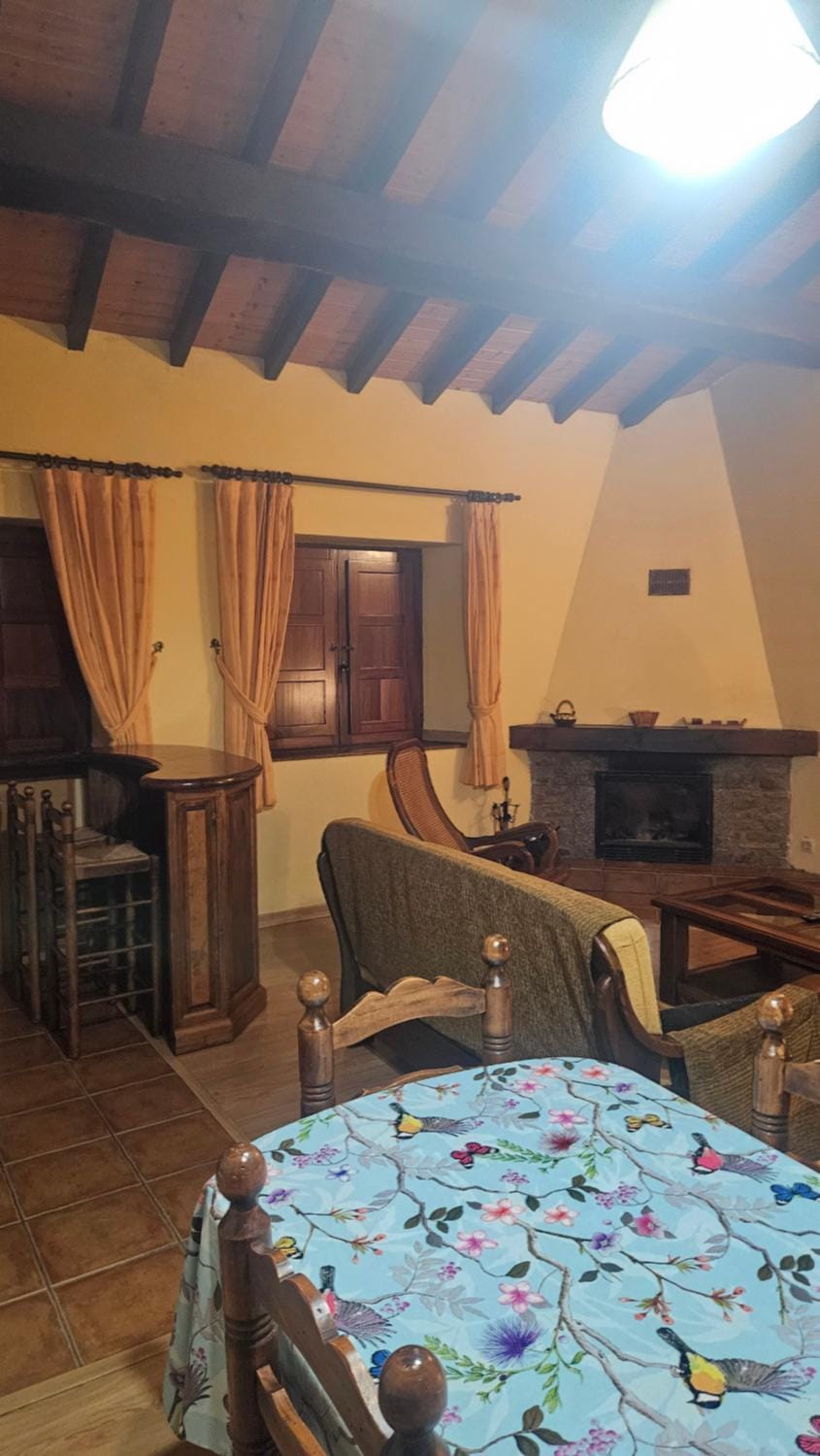 Casa vidalo House in Senabria