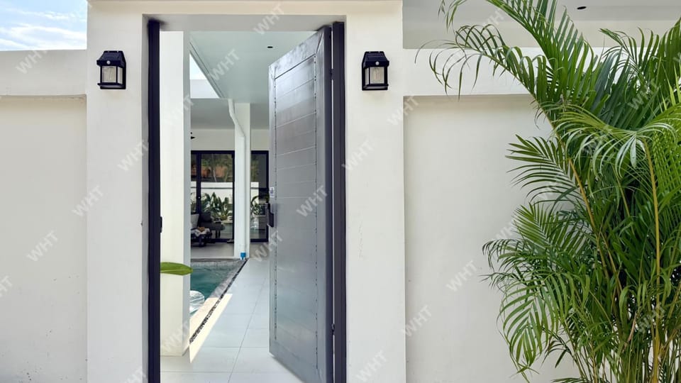Facade/entrance, Pool view