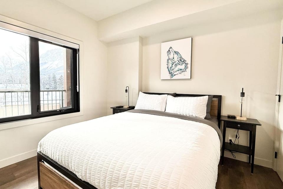 Brand New Modern 1Bdr Retreat with Mountain Views Apartment in Canmore