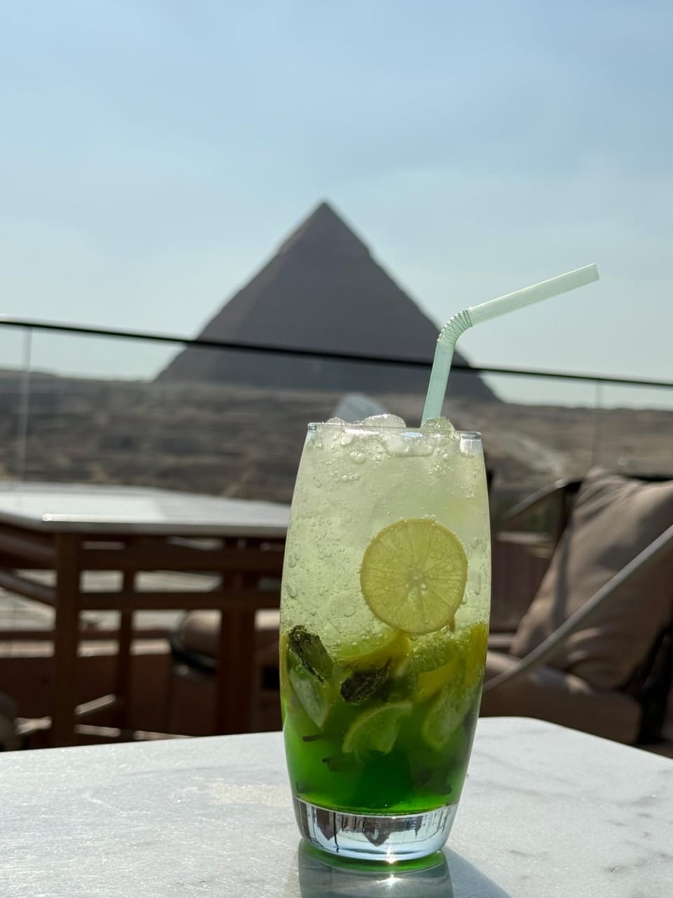 Day, Natural landscape, Food and drinks, Drinks