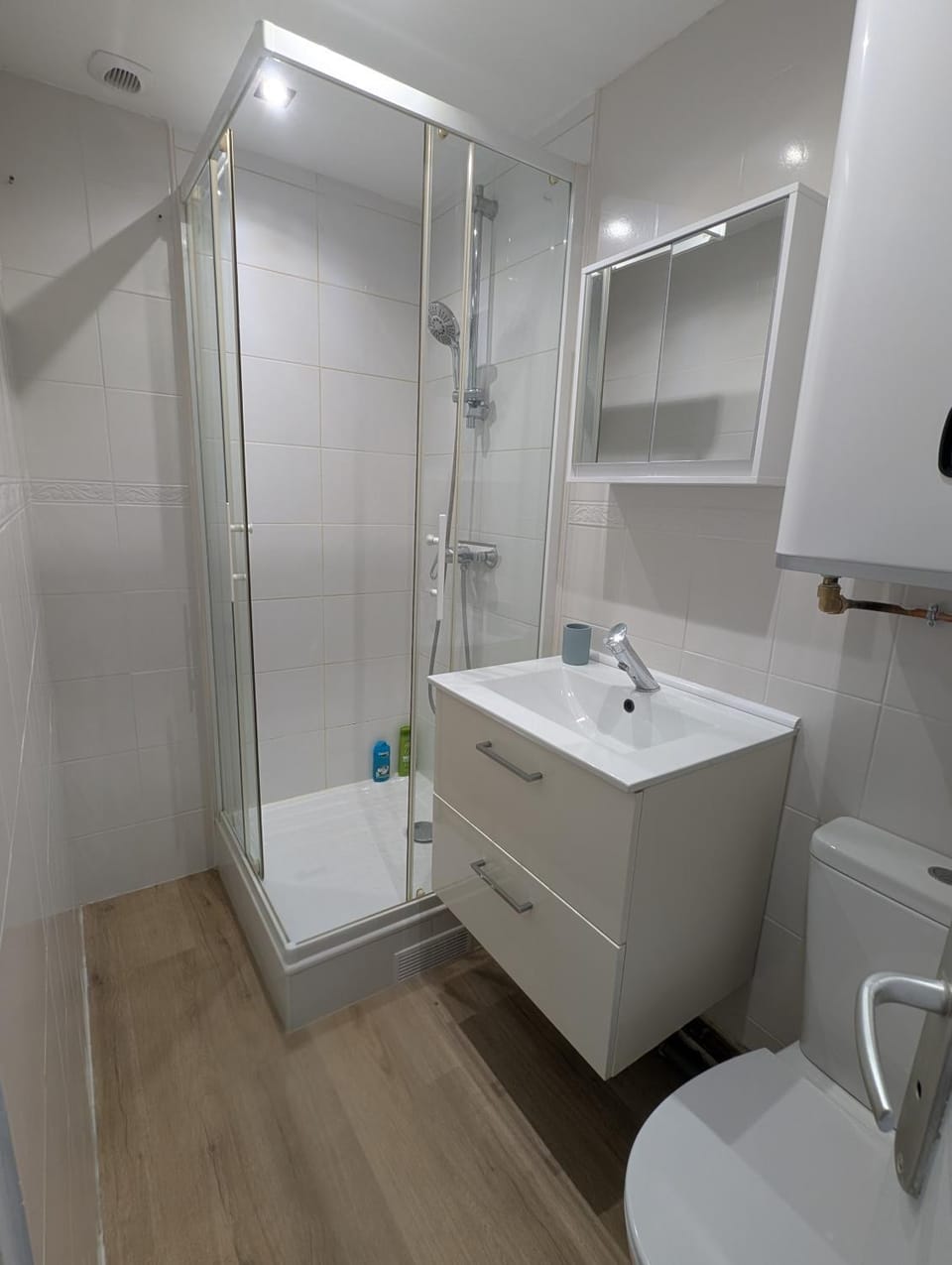 Appartement équipé centre,calme,gare 2 min Apartment in Île-de-France