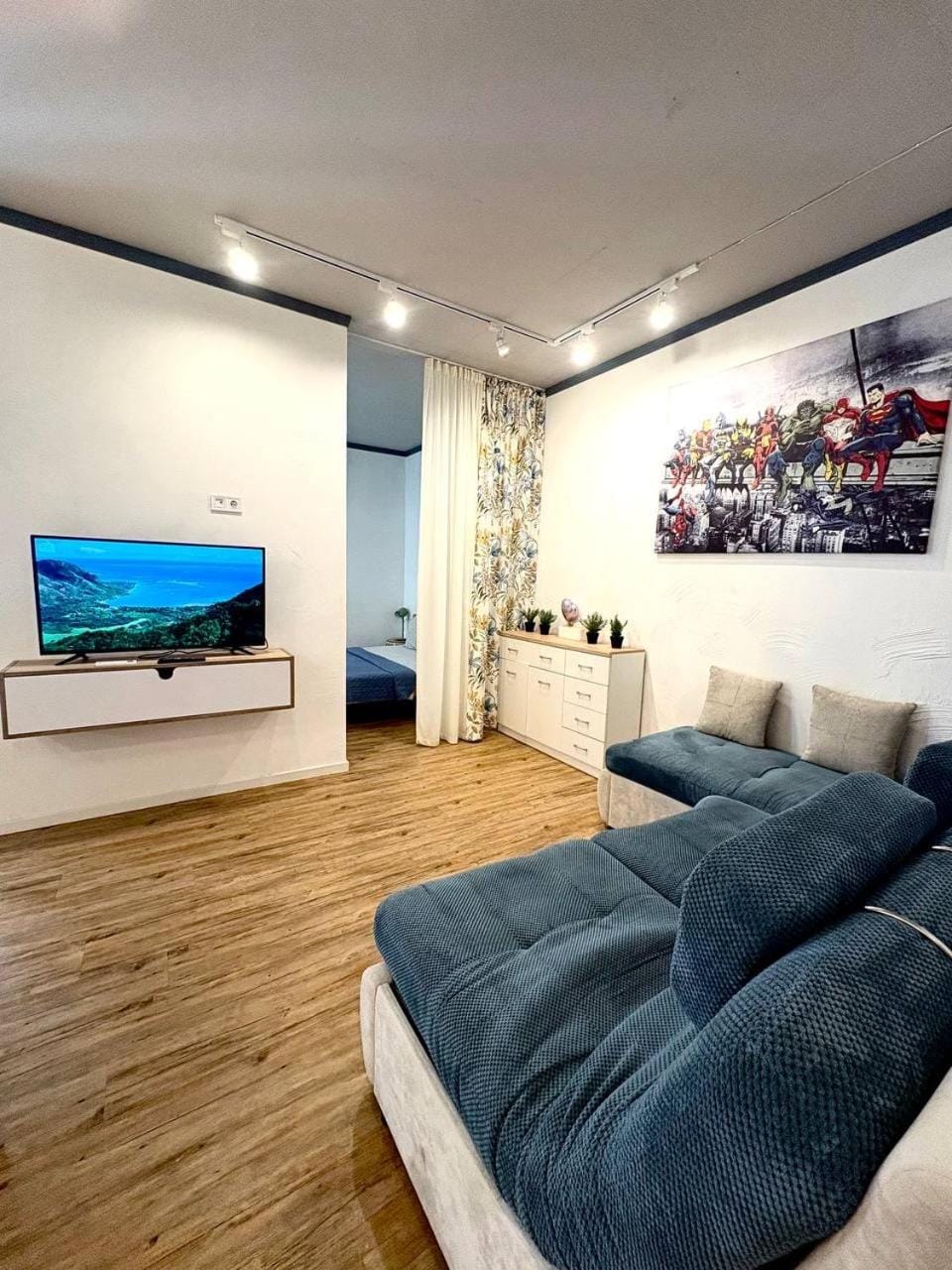VIP Batman apartments Delmar Мост Сити Apartment in Dnipro