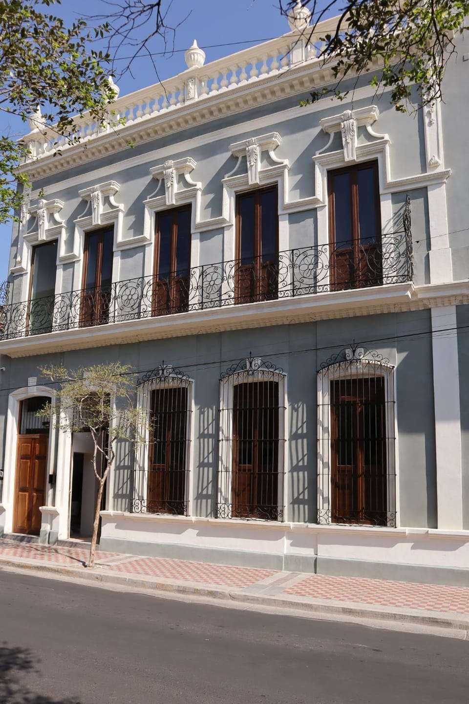 Property building, Facade/entrance