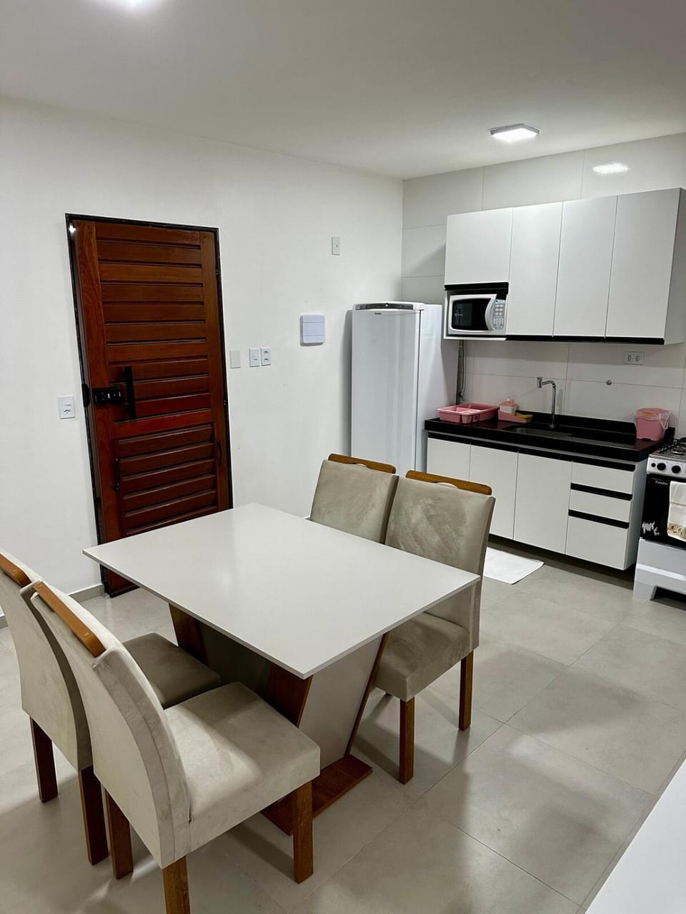 Kitchen or kitchenette, Living room, Seating area