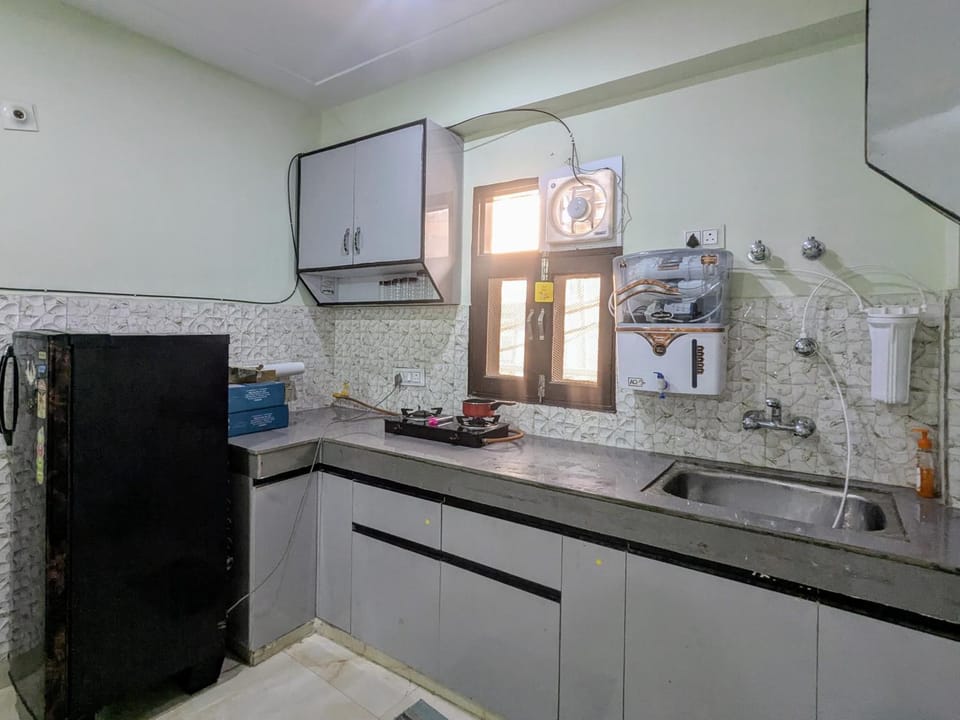 Dwarka Inn 2Bhk Apartment in Delhi