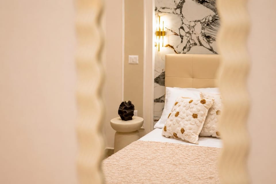 Room17maradona center Apartment in Naples