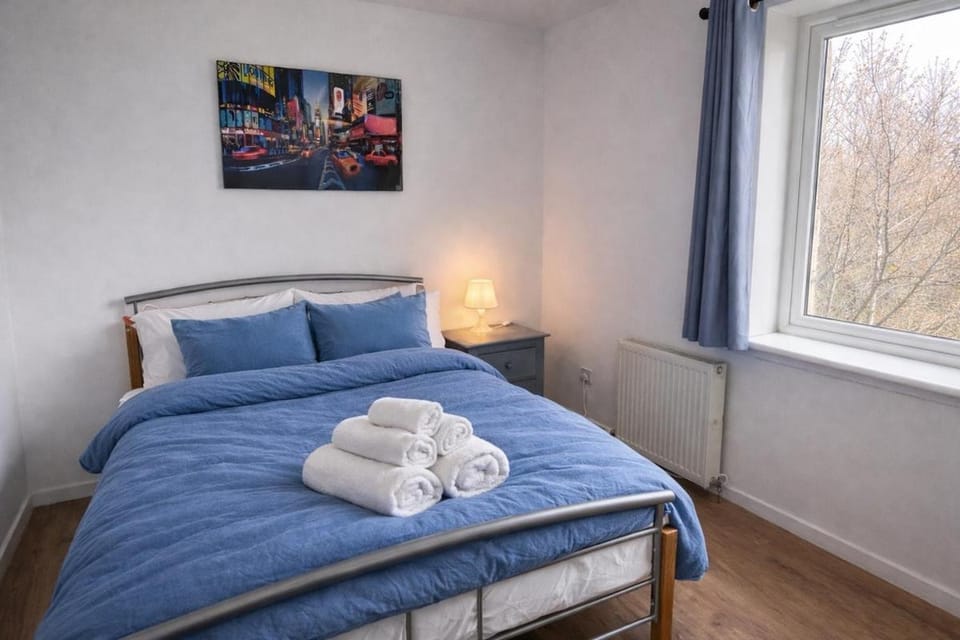 Bright & Comfortable 2BR Apartment near Edinburgh Centre Apartment in Edinburgh