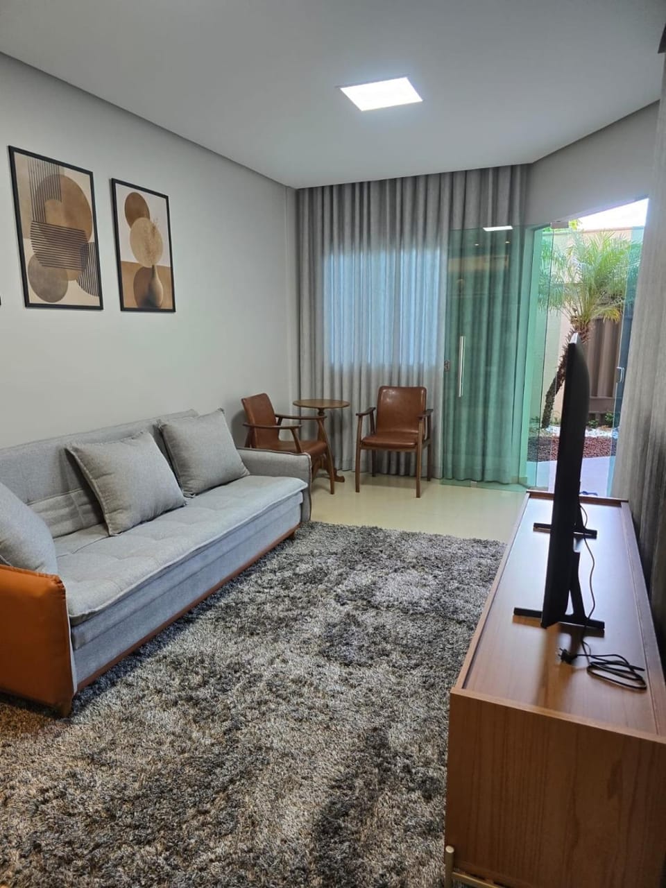 Sobrado 3Qts até 6 pessoas super confortável prox flamboyant House in Goiania