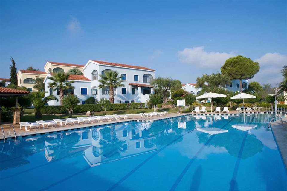 Swimming pool, Swimming pool