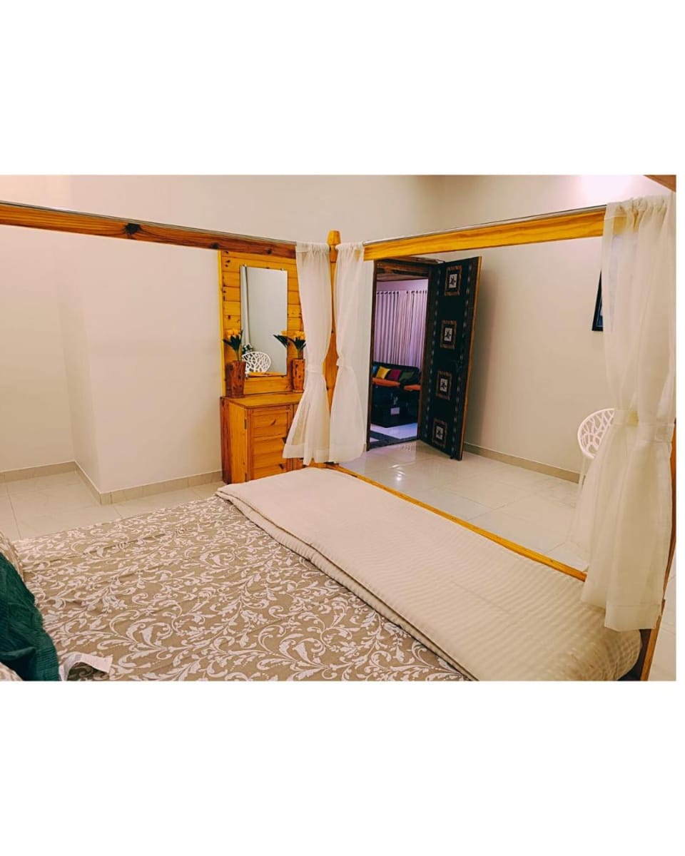 The Roots Luxury Villa Private 4BHK Jacuzzi Type Swimming Pool Table Tennis Air Hockey Villa in Maharashtra