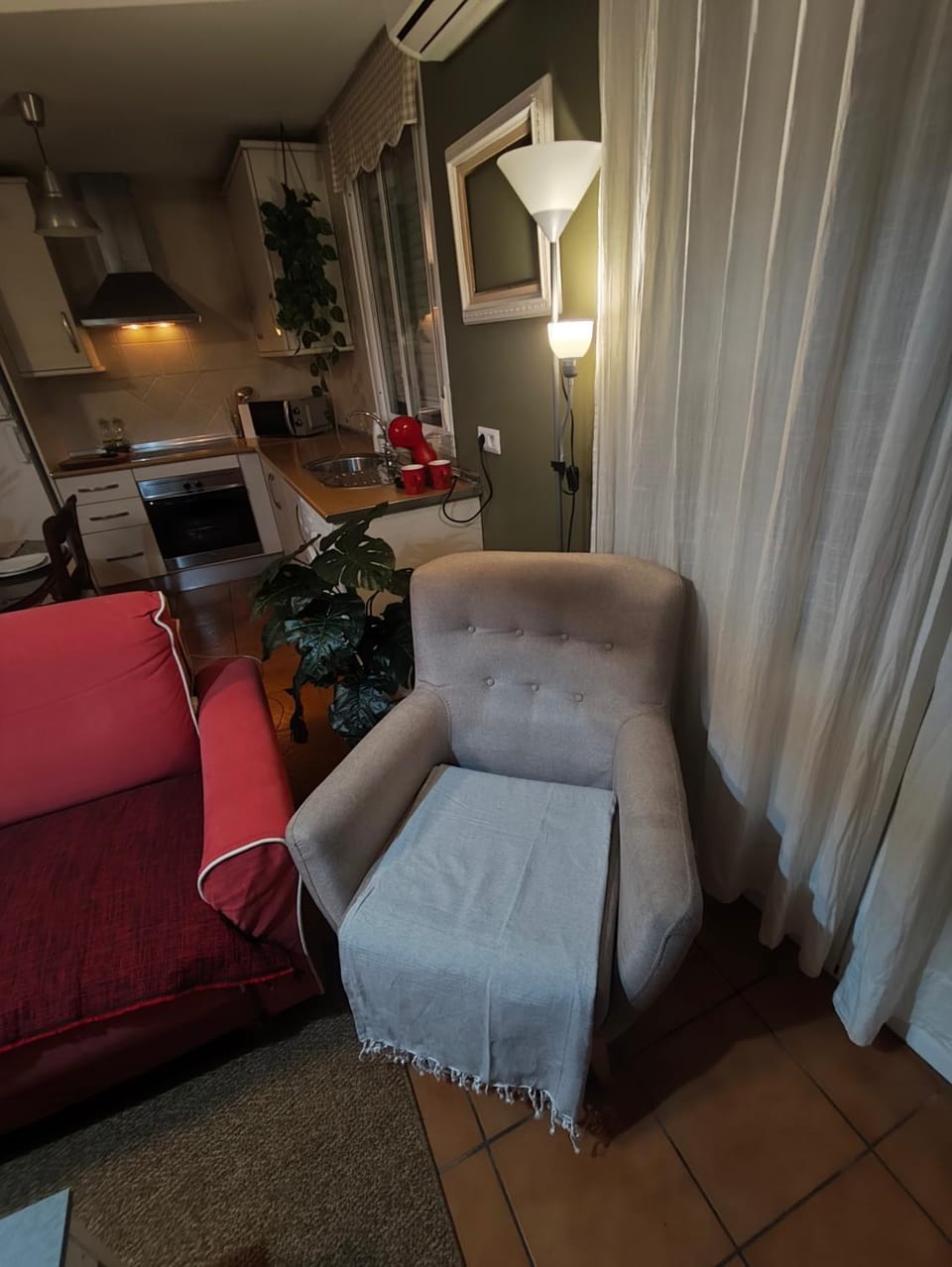 Living room, Seating area