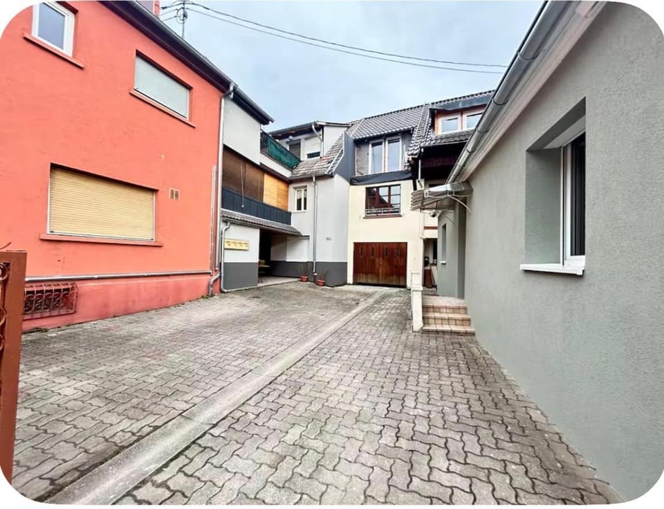 Property building, Street view