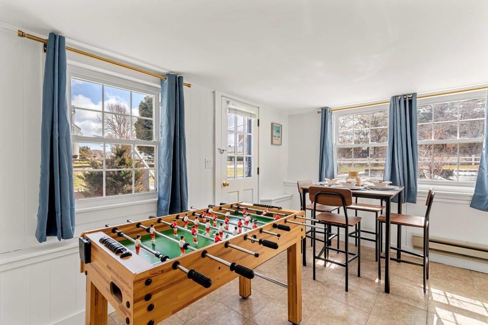 450 ft to Raycroft Beach Game Room Dog Friendly House in Dennis Port